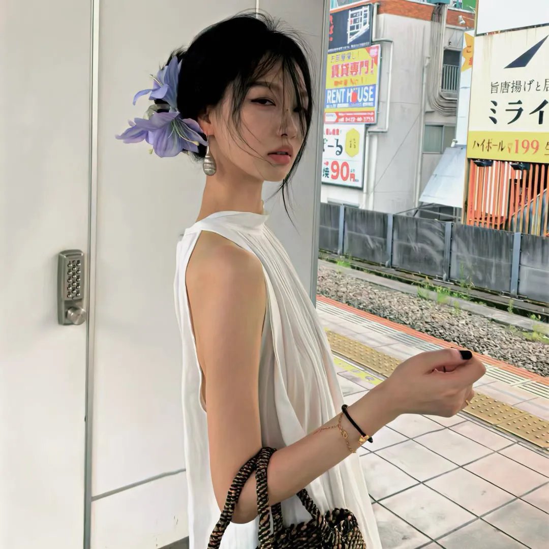 草裙舞女孩